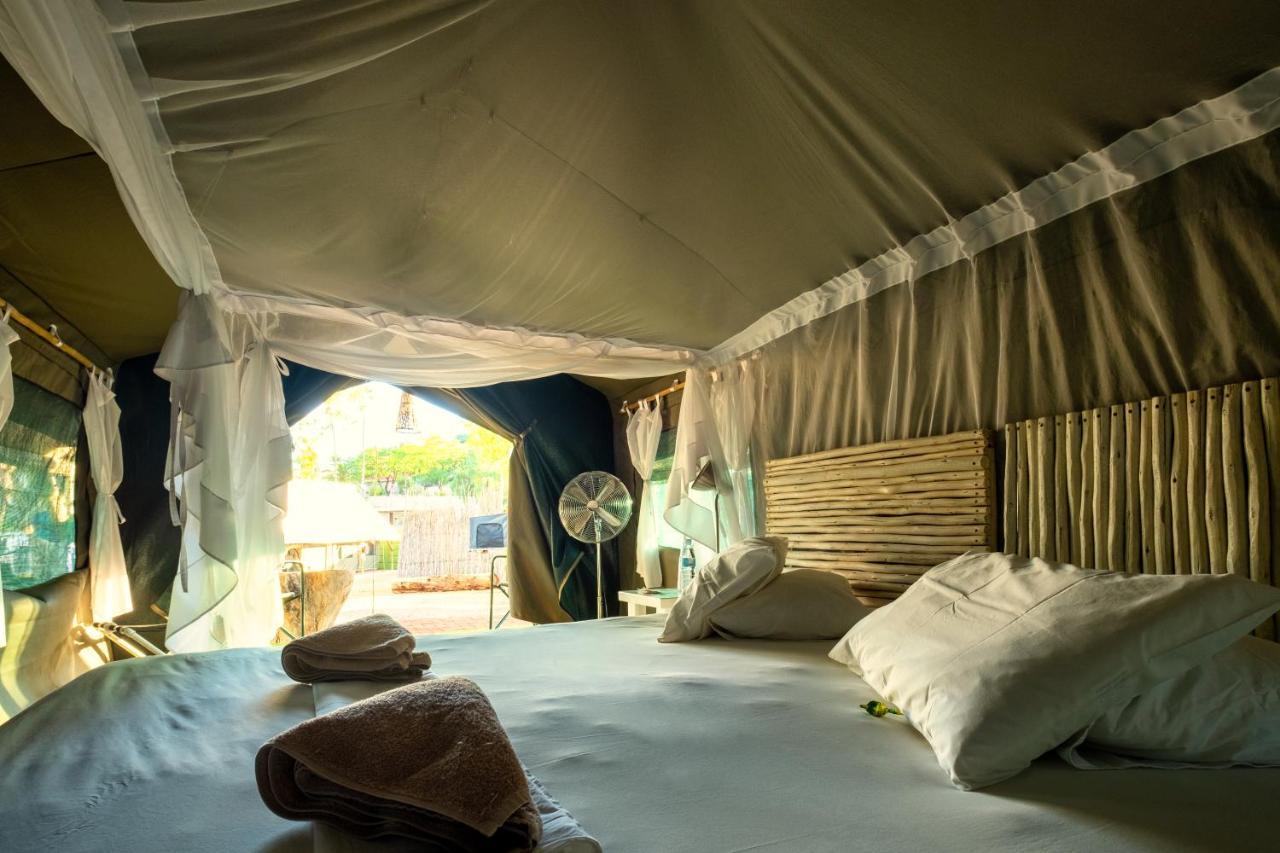 Urban Camp Hotel Windhoek Exterior photo